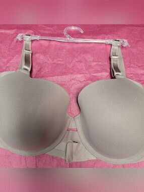Warner's Smooth Molded Underwire Bra in Taupe Gray
